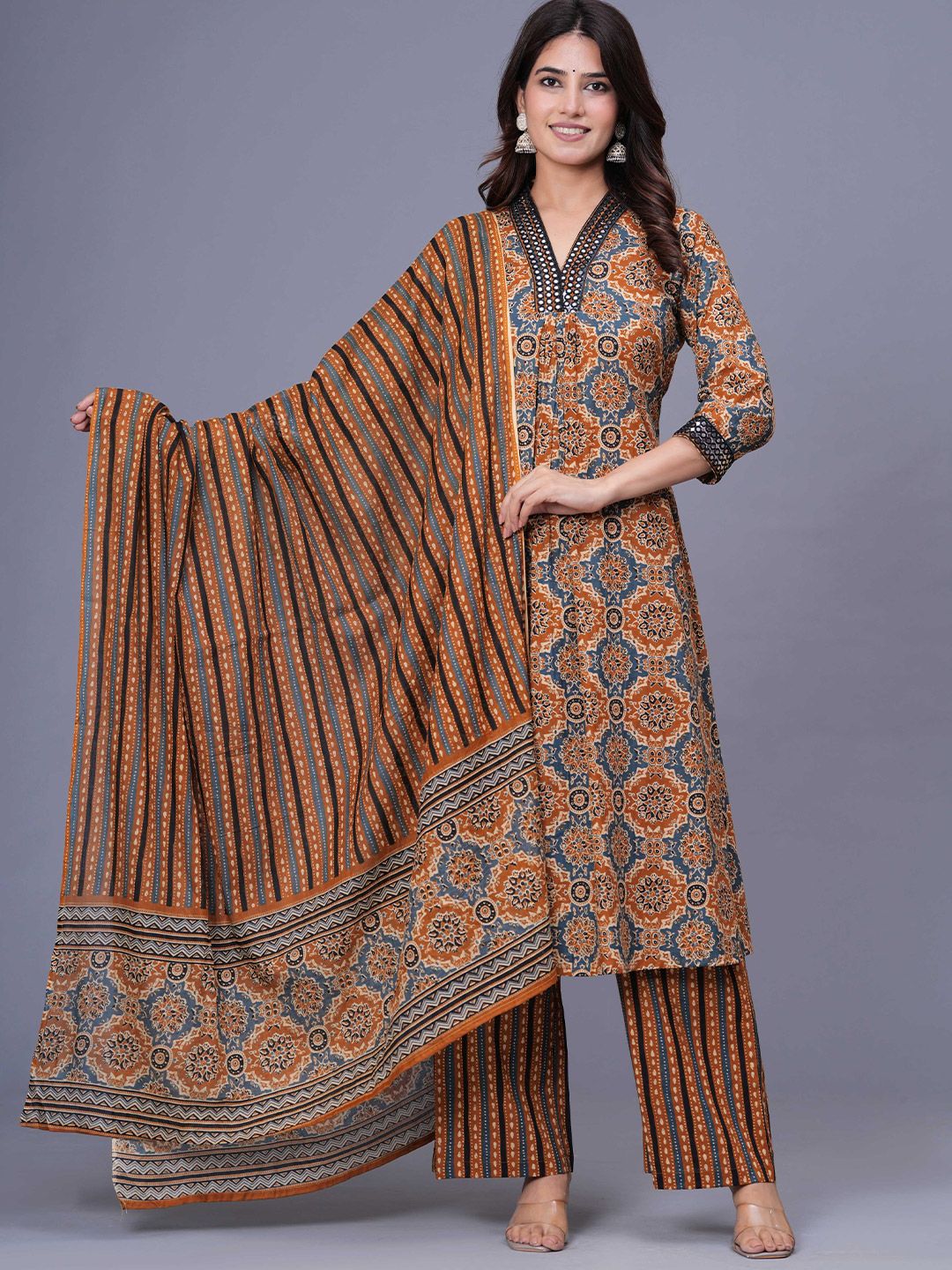 SQKURTI Women Brown Printed Viscose Rayon Kurta Sets