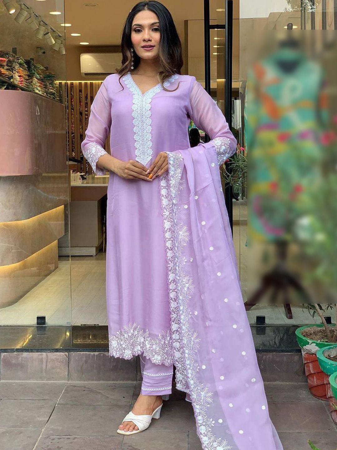 Growdamy Floral Yoke Design V-Neck Georgette Straight Kurta & Trousers With Dupatta