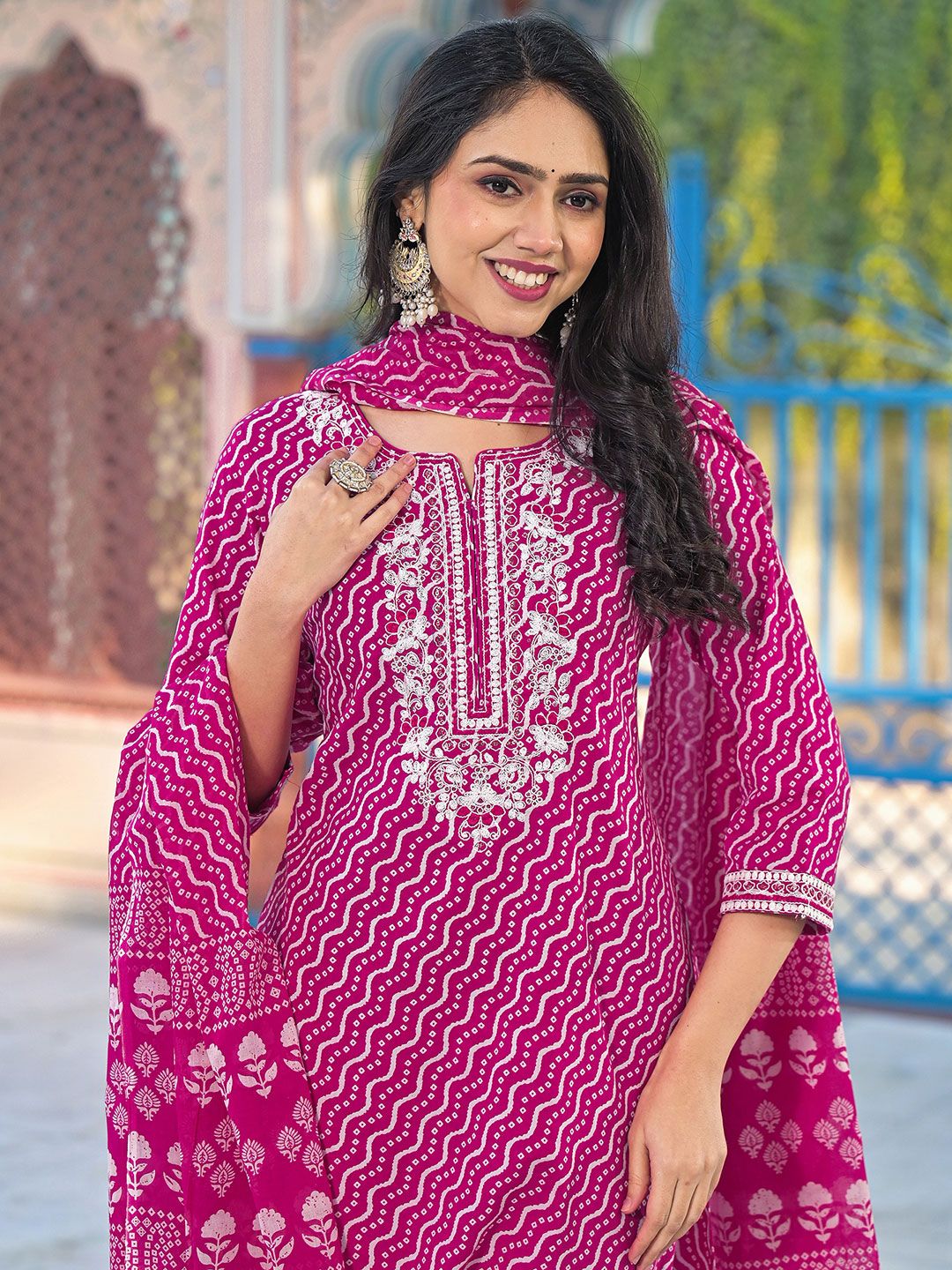 SKYLEE Women Bandhani Printed Regular Sequinned Kurta with Trousers & Dupatta