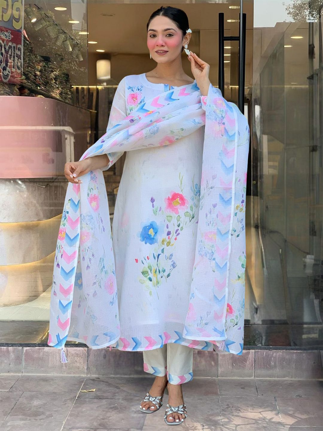 KALINI Women Floral Printed Regular Linen Kurta with Trousers & Dupatta