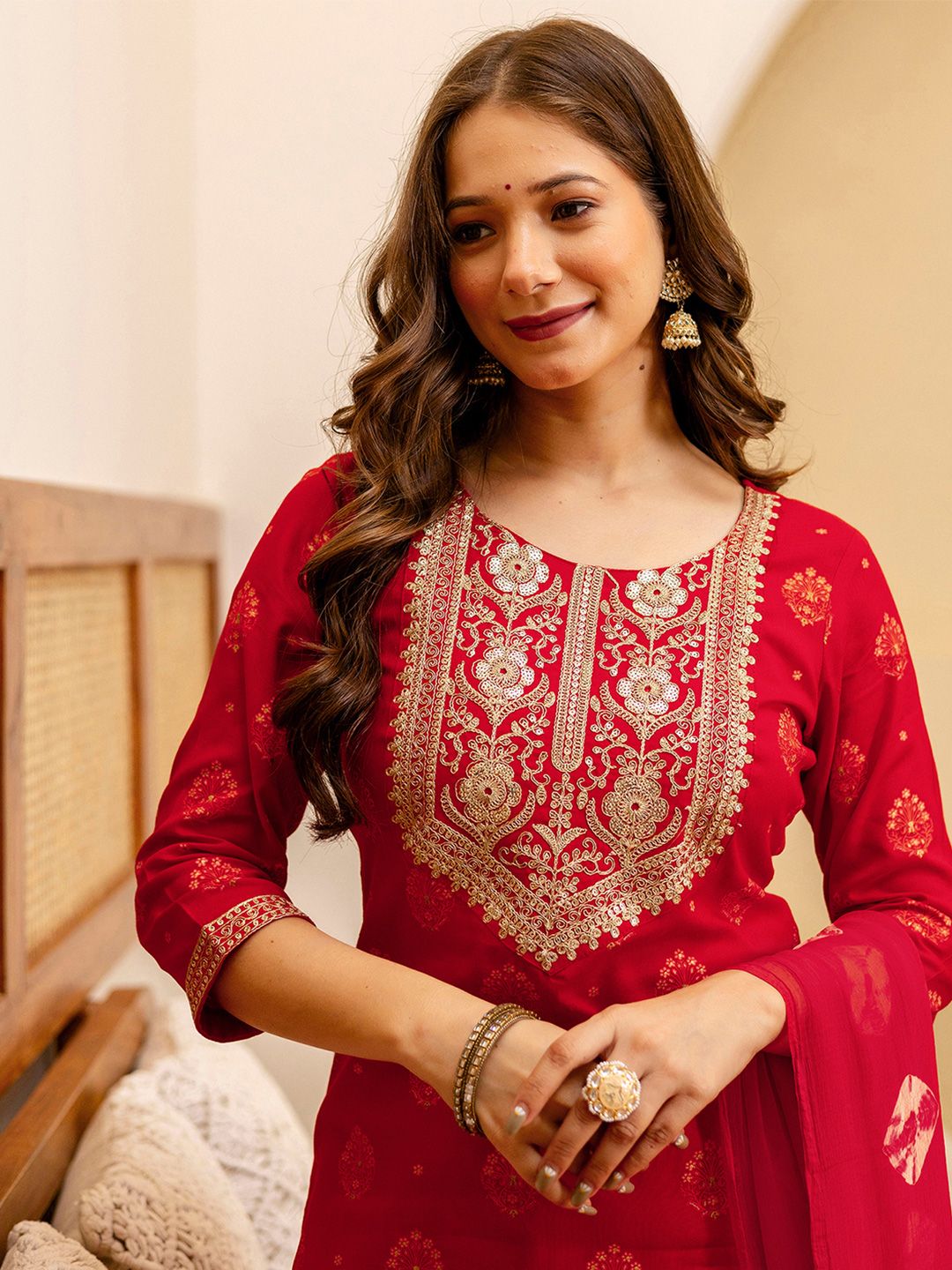 SKYLEE Women Ethnic Motifs Embroidered Thread Work Kurta with Trousers & Dupatta