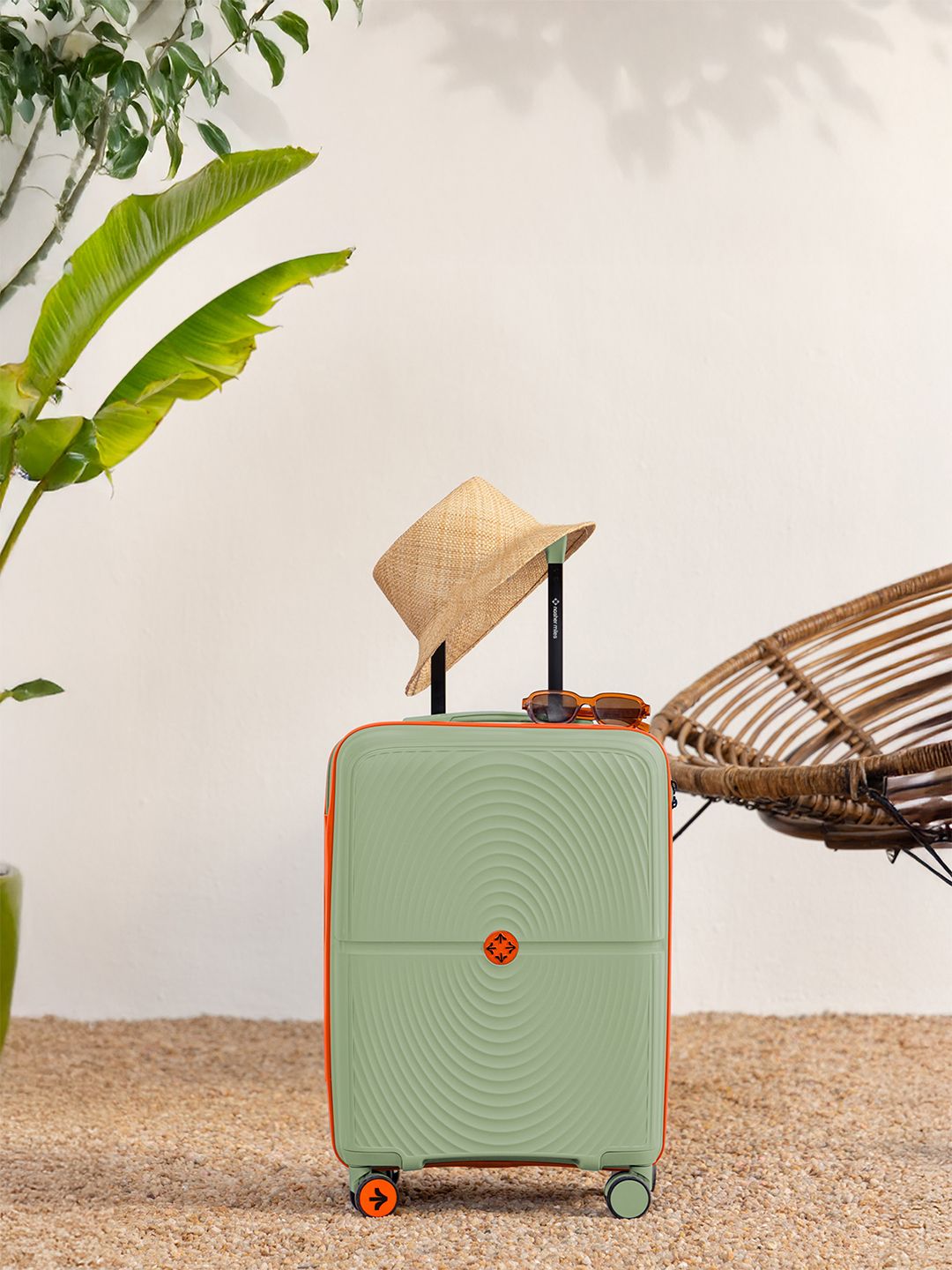 Nasher Miles Bali Textured Hard-Sided Cabin Trolley Bag