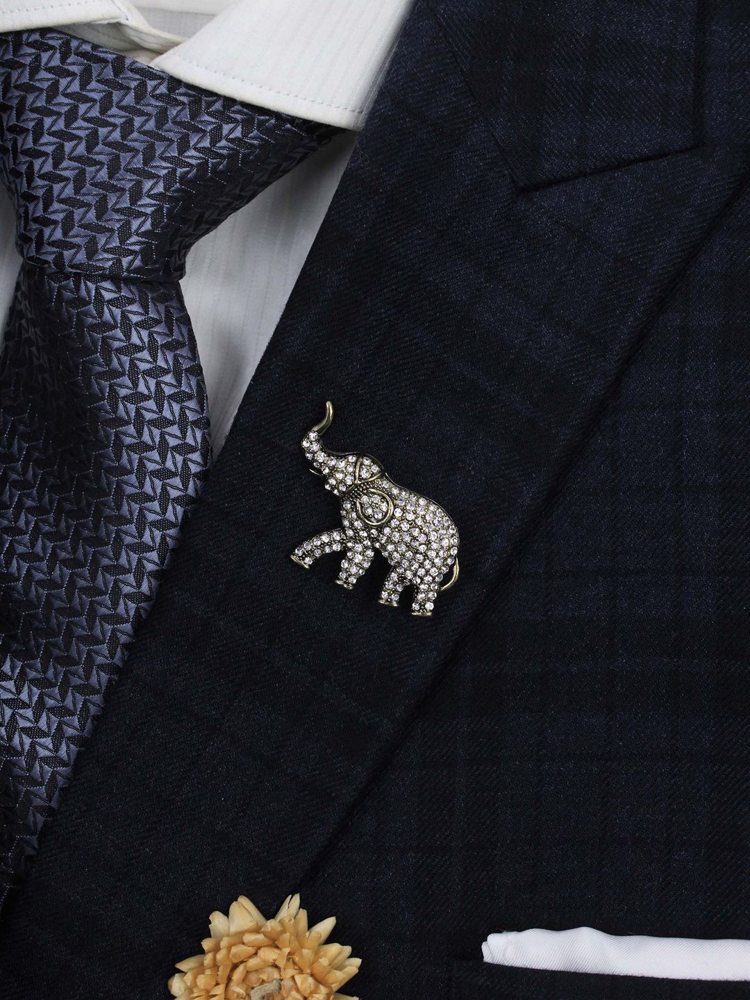 Kavove Men Baby Elephant White Colour Brooch-picture-20