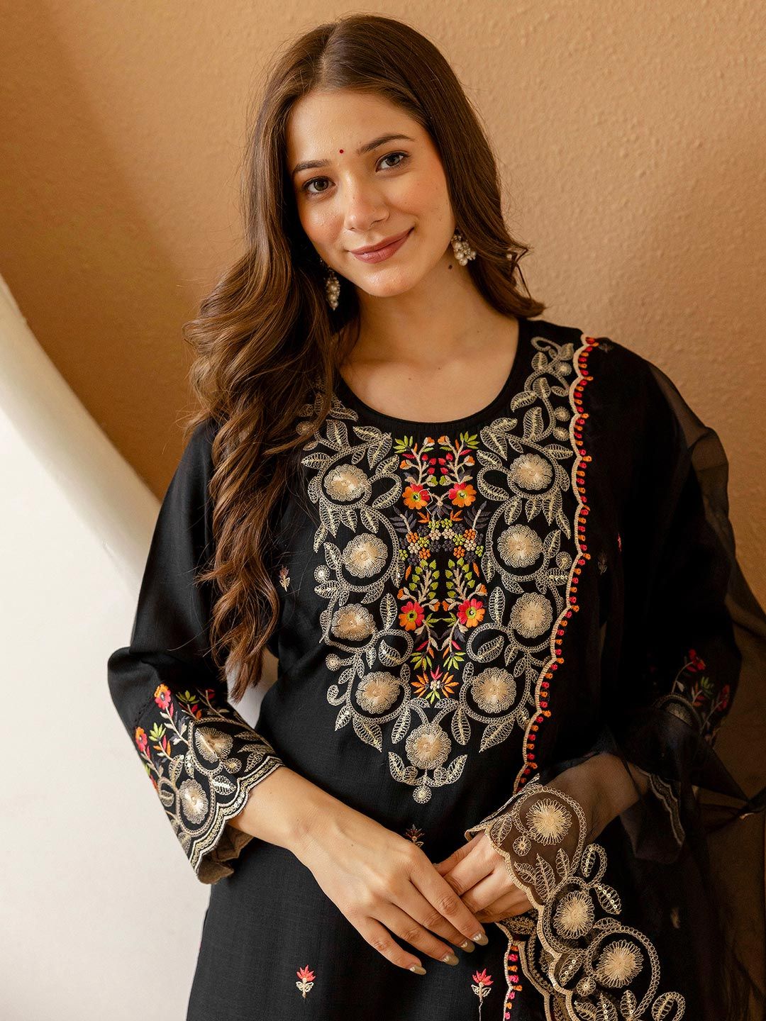 SANISA Women Ethnic Motifs Embroidered Kurta with Trousers & Dupatta