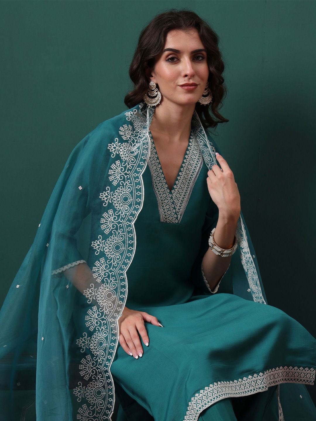 Royal Export Floral Yoke Design V-Neck Thread Work Straight Kurta With Trousers & Dupatta