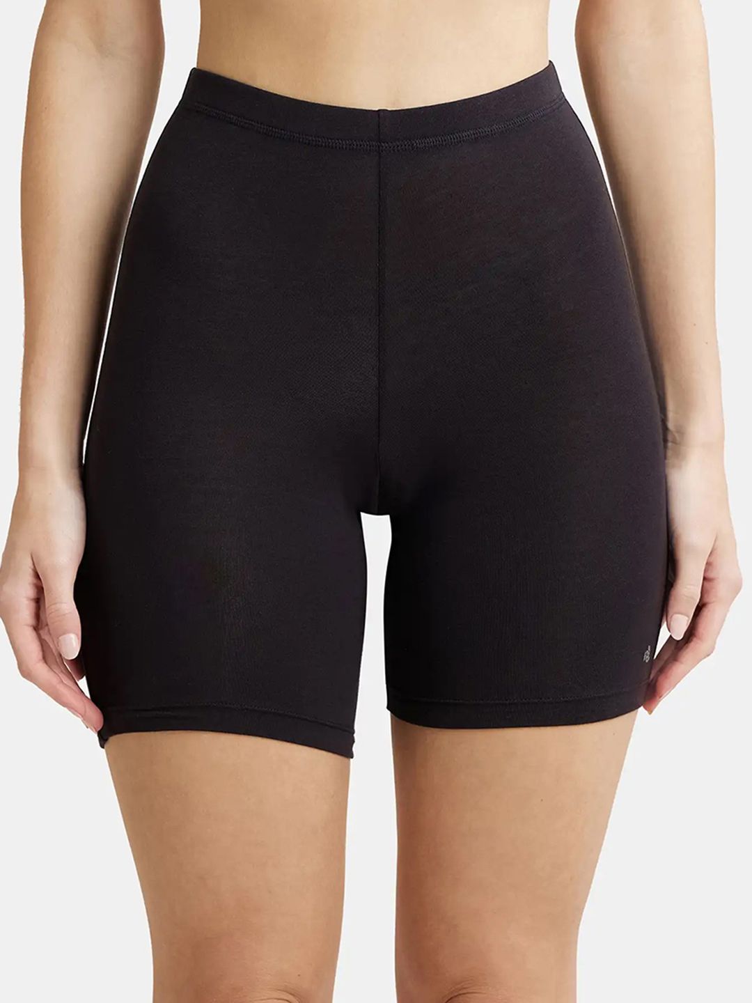 Jockey Women Black Solid Briefs 1529-0105