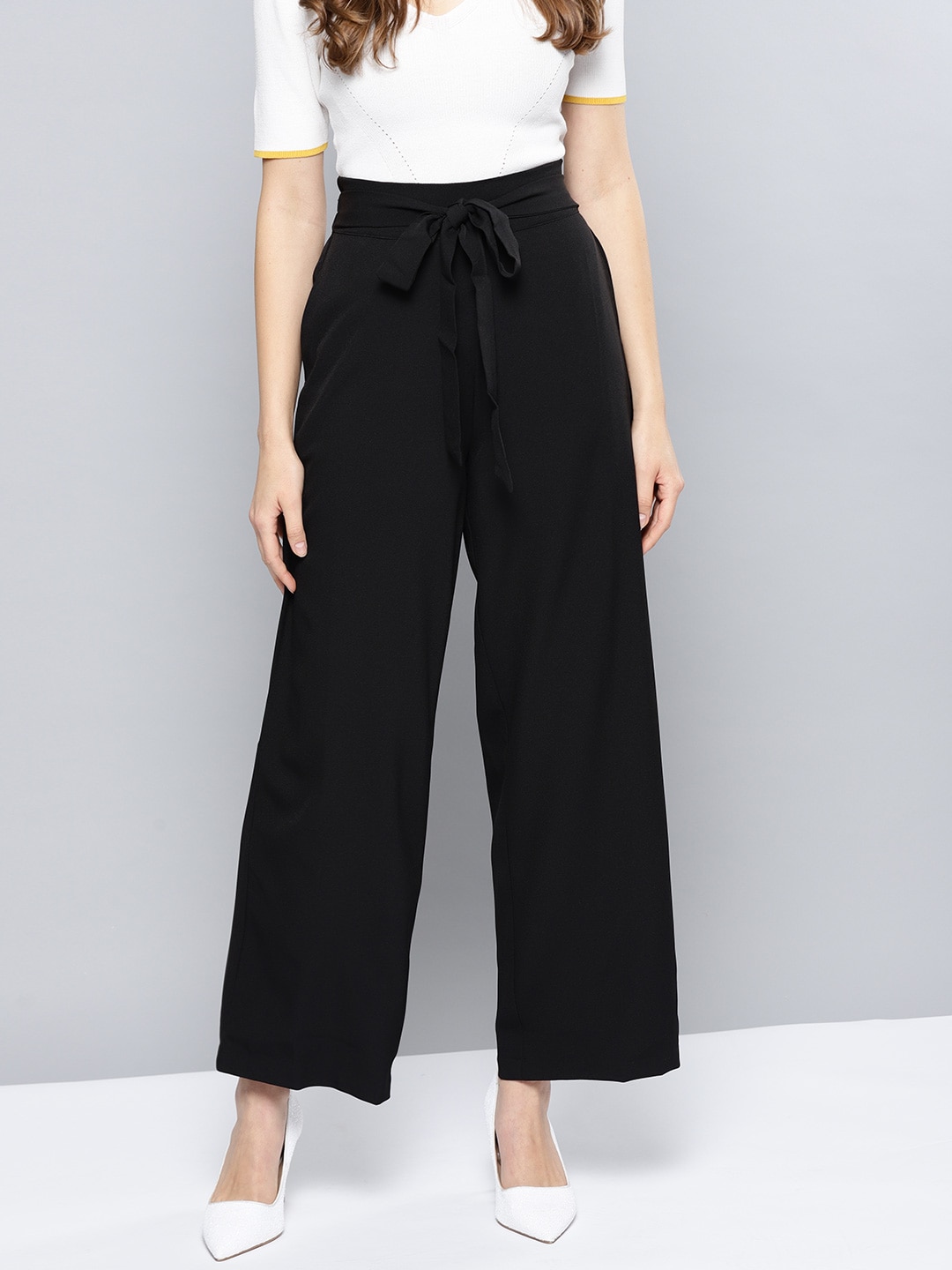 Harpa Women Black Regular Fit Solid Parallel Trousers