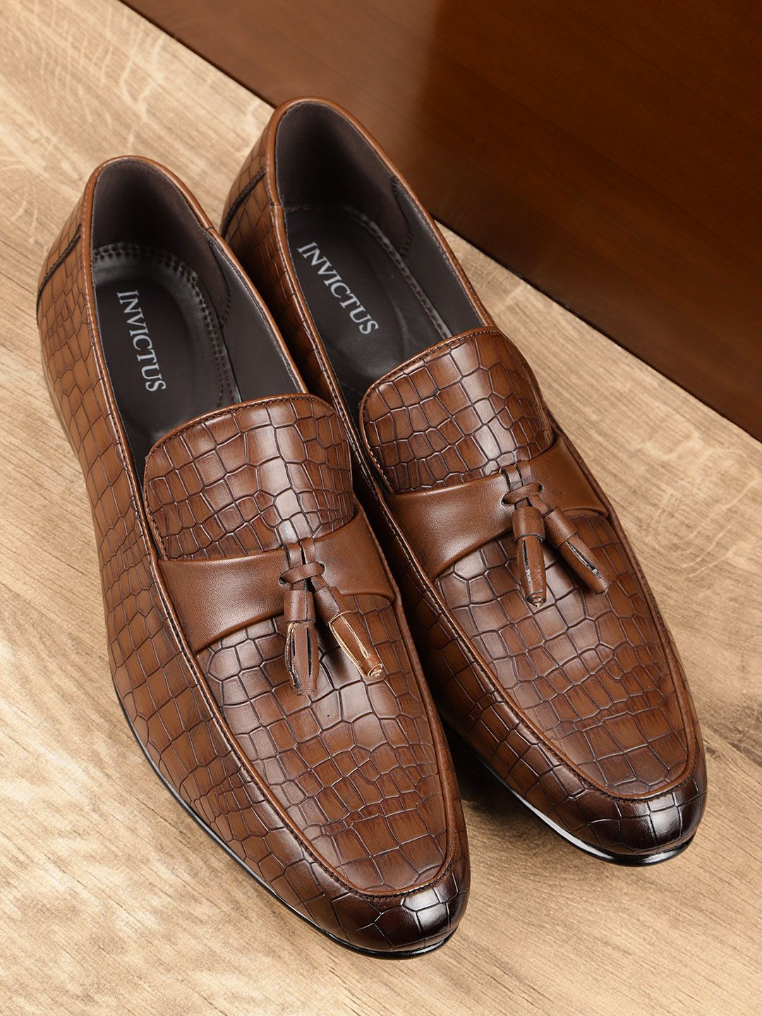 INVICTUS Men Tan Brown Patterned Formal Slip-Ons-image-39