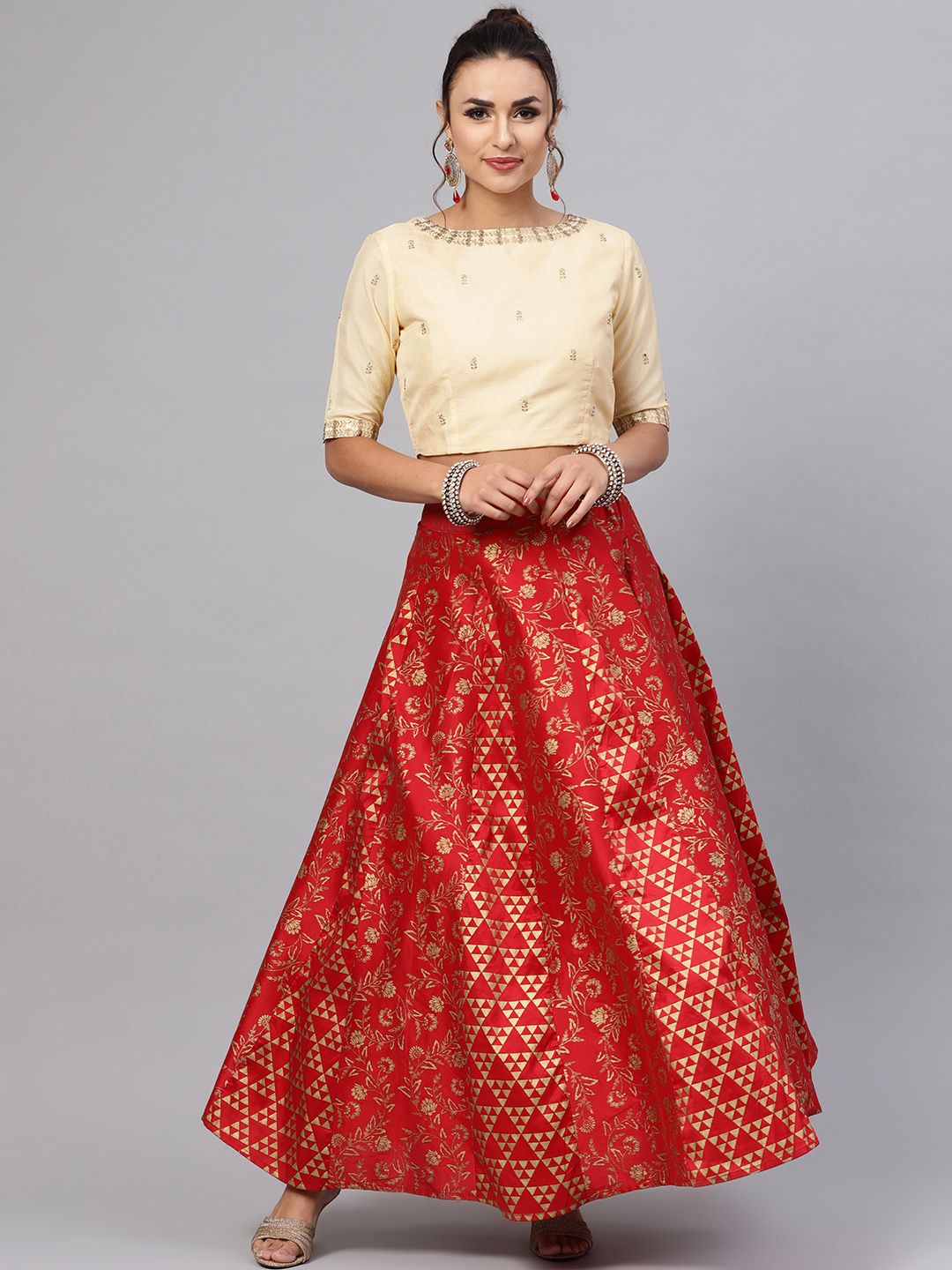 lehenga blouse design for chubby girl