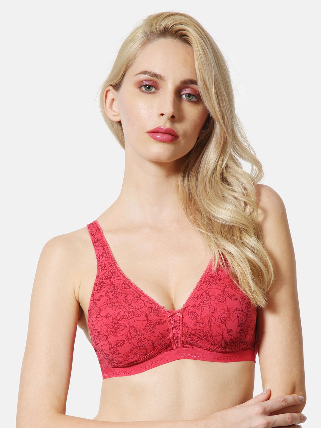 Non-wired seamless push-up bra