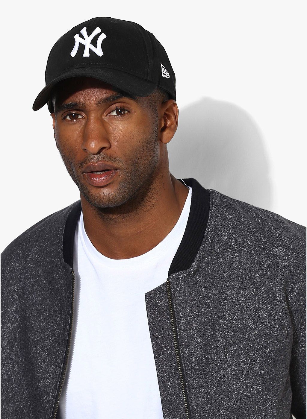 New Era New York Knicks Black 9FORTY Cap-image-32