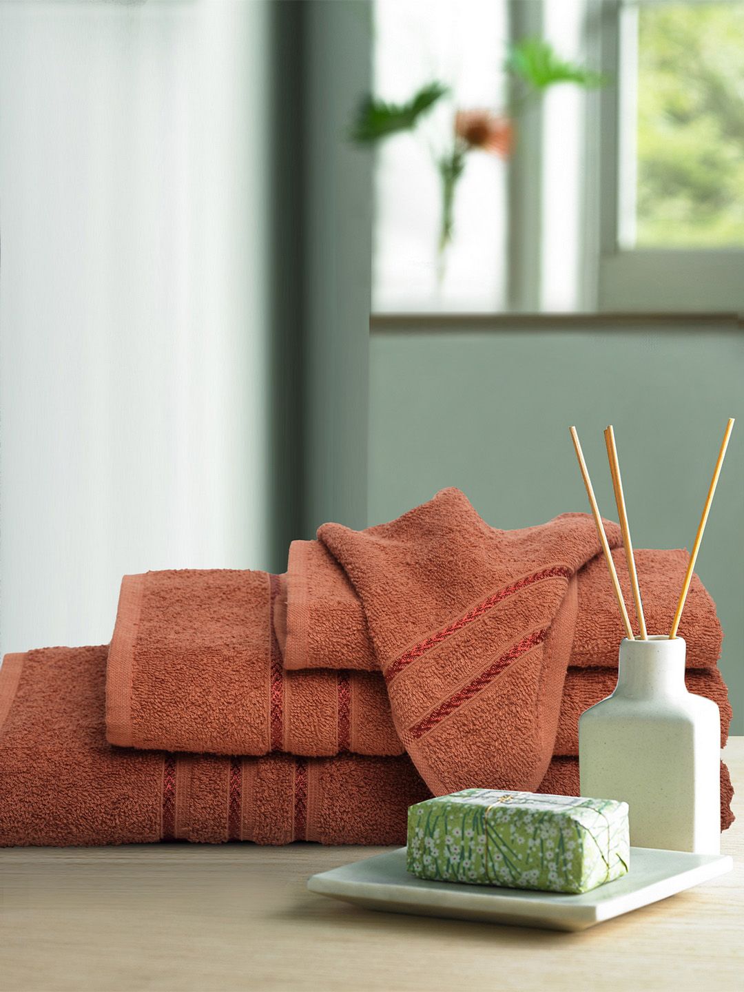 BOMBAY DYEING Brown Set of 4 350 GSM Solid Towels-image-2
