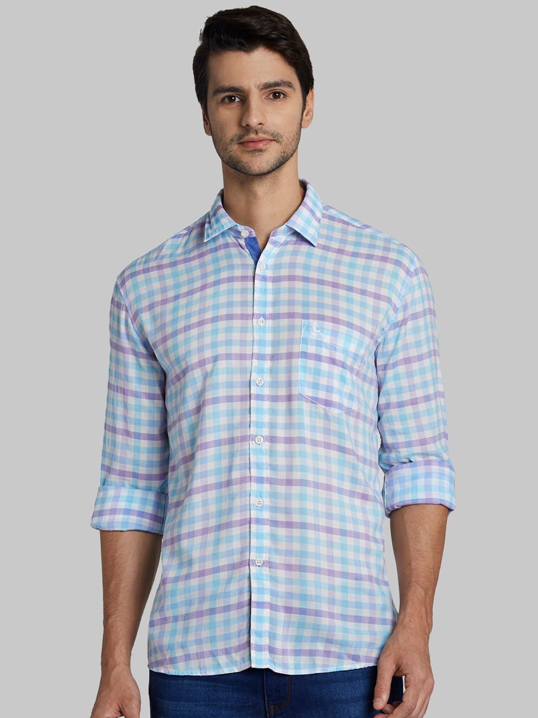 Parx Men Blue Slim Fit Checked Casual Shirt view 1