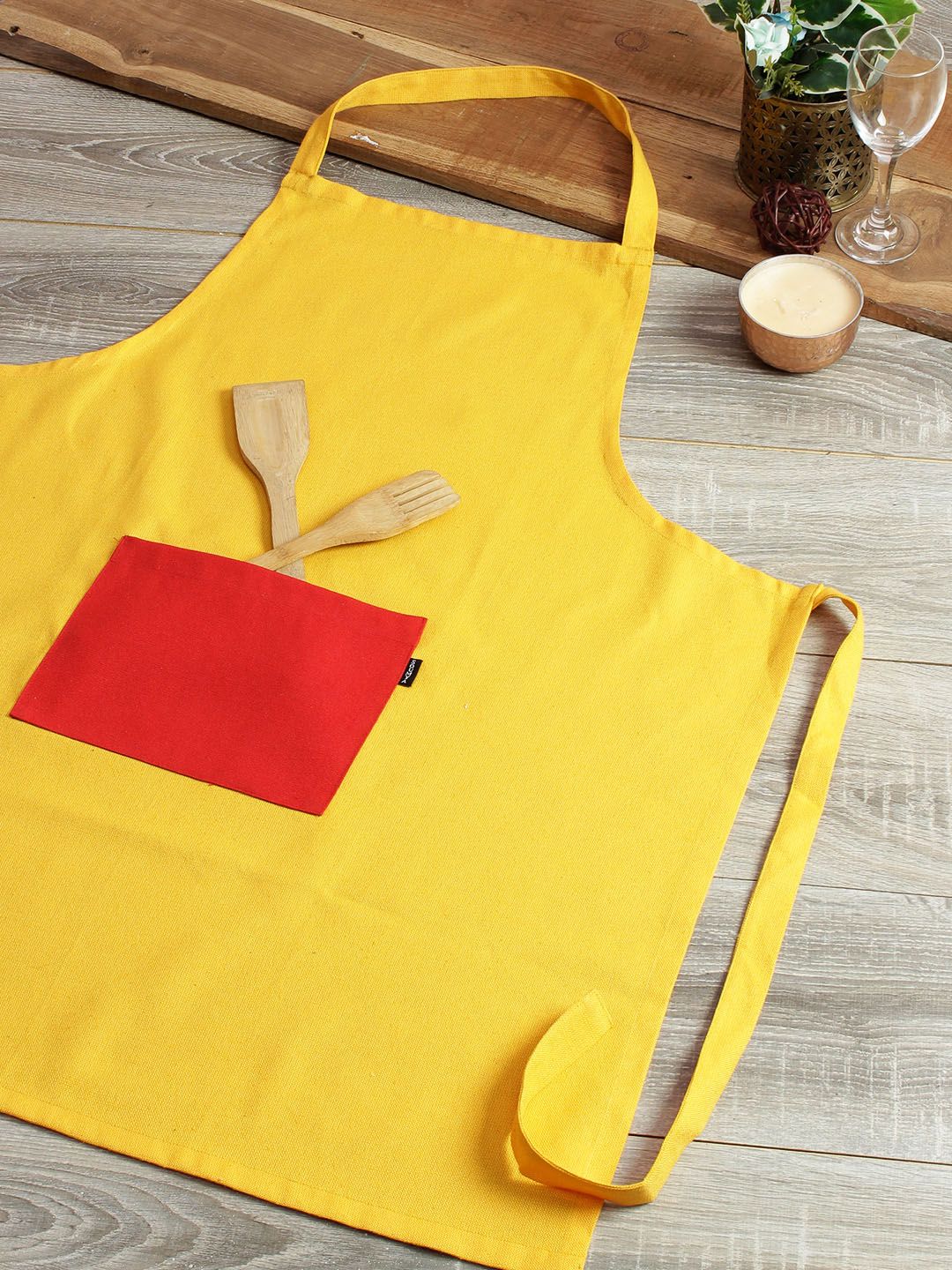 Soumya Unisex Yellow Solid 200TC Cotton Apron-picture-34