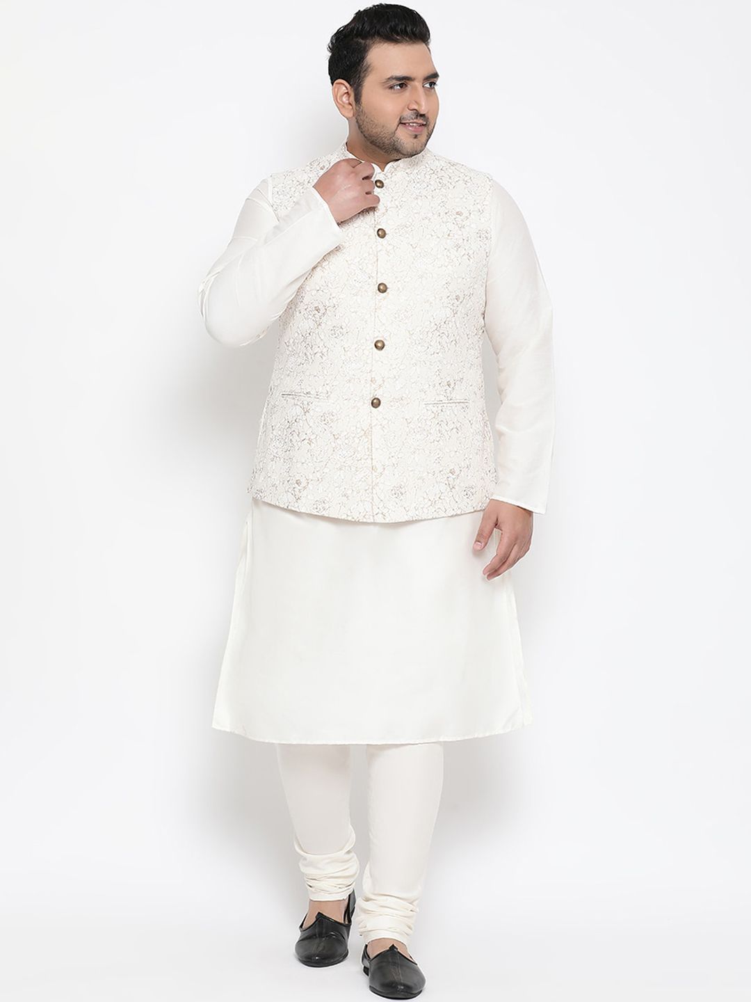 KISAH PLUS Men White Solid Kurta with Churidar-picture-12