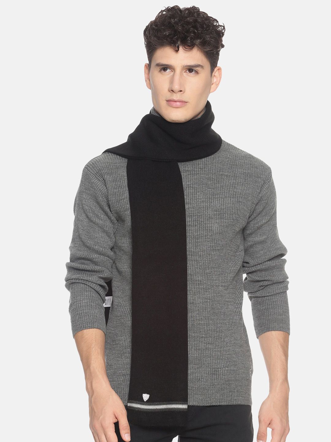 513 Men Black Solid Knitted Muffler-picture-10