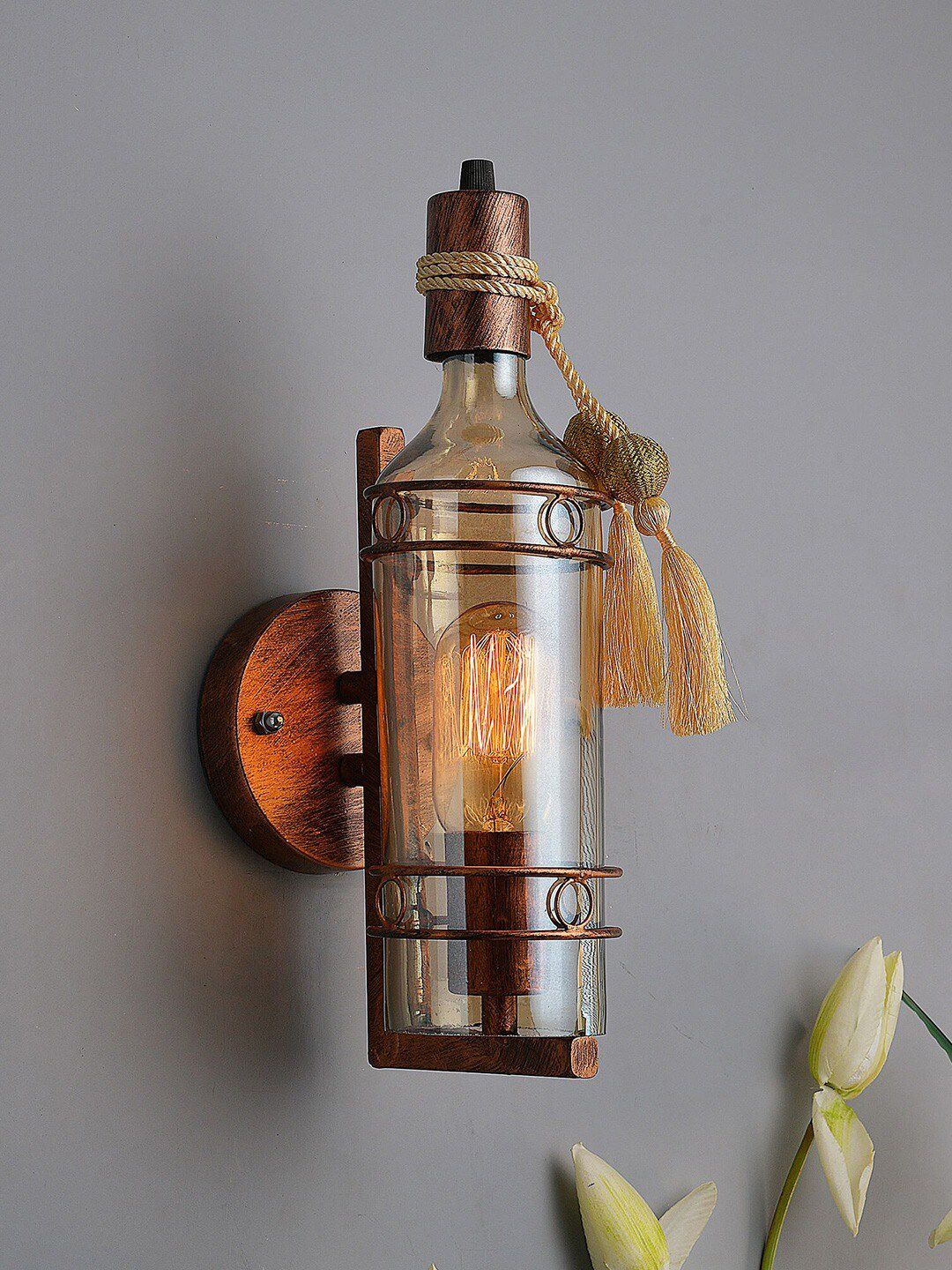 MFD HOME FURNISHING Bronze-Toned Self Design Classic Country Wall Lamp