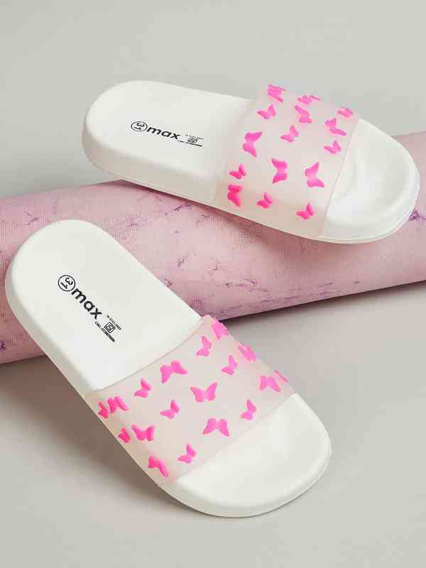 slippers in max fashion