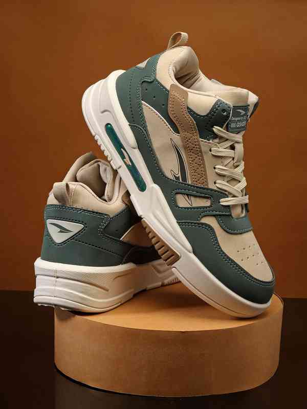 Men Sneaker Shoes - Buy Fancy Sneakers Online for Men in India | Myntra