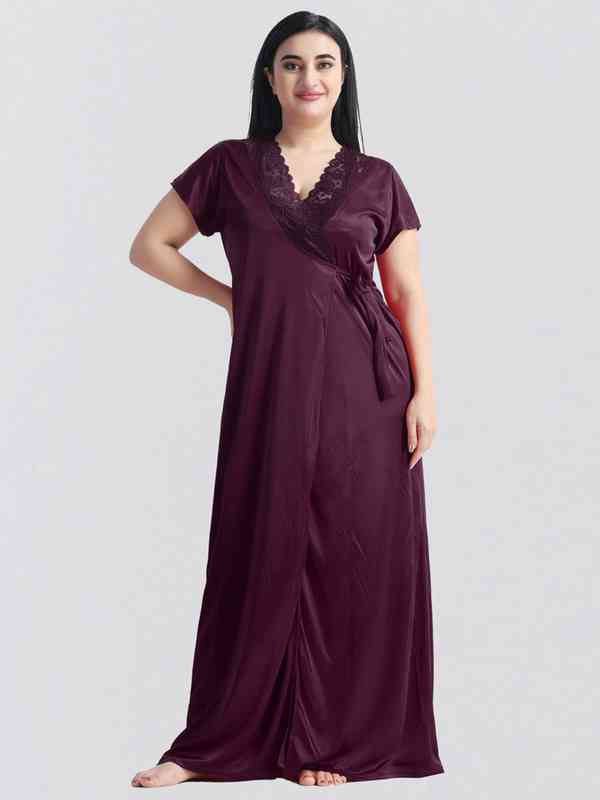 long lady in a black dress BLACK LONG SLEEVE Midi Dress