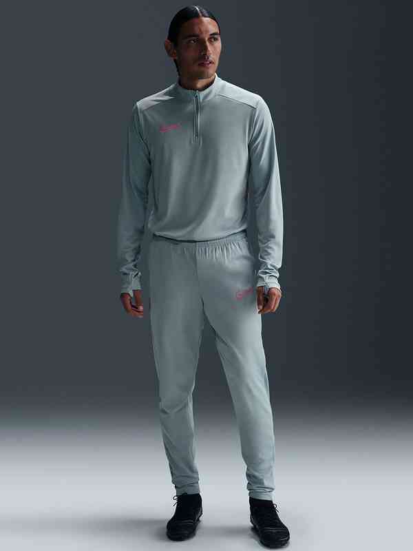nike suits for men