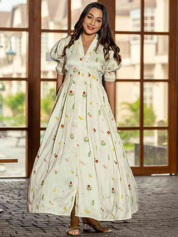 Women Dresses () @ 70% Off - Buy Latest Fancy Women Dress Online at  Myntra