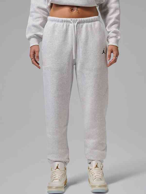 womens nike joggers tall