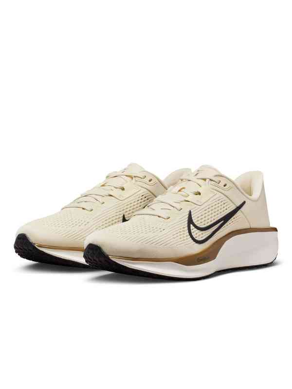 nike beige sneakers mens