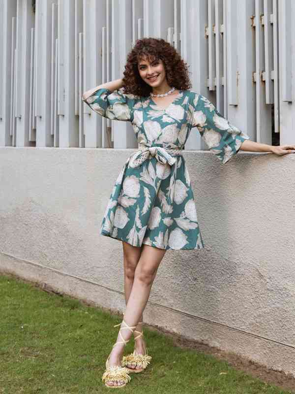 Buy Trendy Holi Dresses For Women Online in India | Holi Dress
