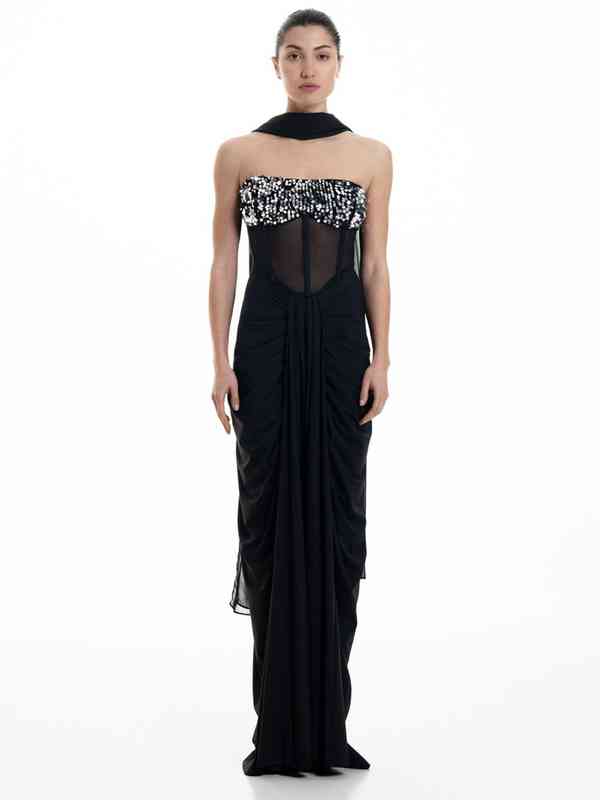 Buy Holiday Dresses Online on Myntra