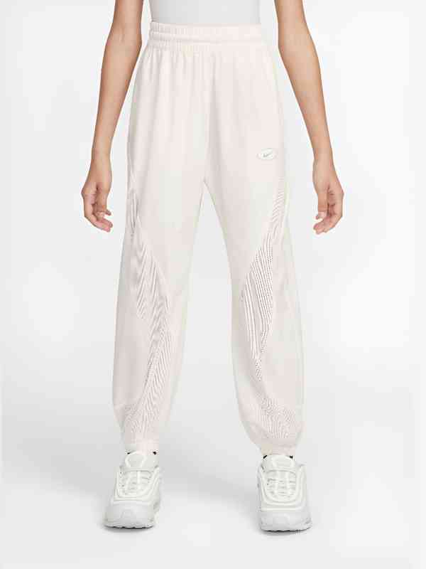 white nike capris