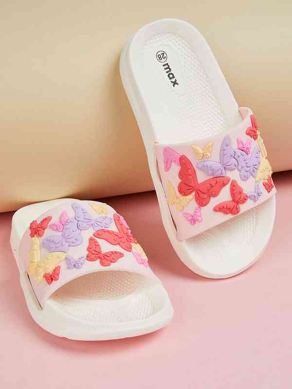 slippers in max fashion