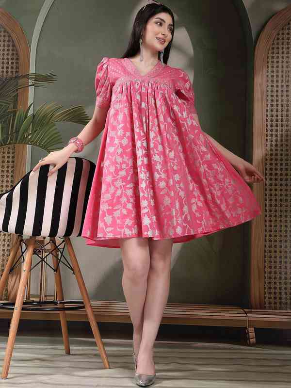 Women Knee Length Dresses - Buy Women Knee Length Dresses online in India Women Knee Length Dresses - Buy Women Knee Length Dresses online in India