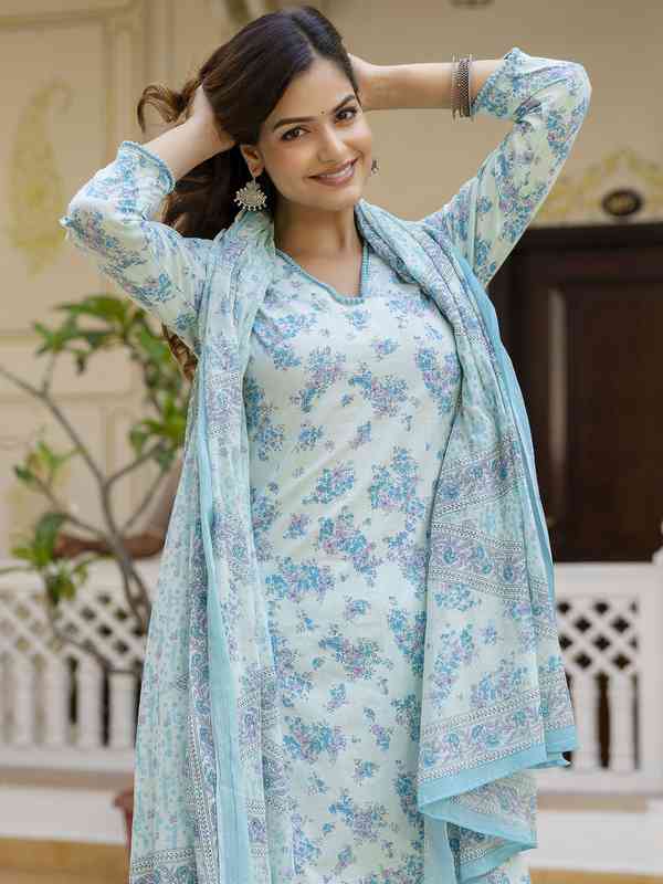 Kathak Dress Dresses Material Ethnic Skirt - Buy Kathak Dress Dresses  Material Ethnic Skirt online in India