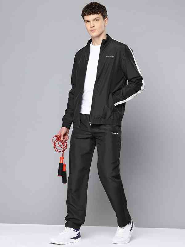 nike black cr7 tracksuit