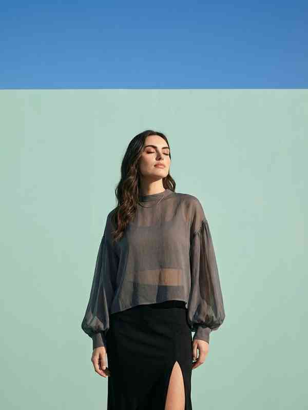 Shop Bishop Sleeve Tops for Women Statement Sleeve Styles Myntra