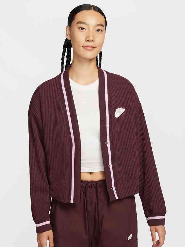 nike sweatshirts myntra