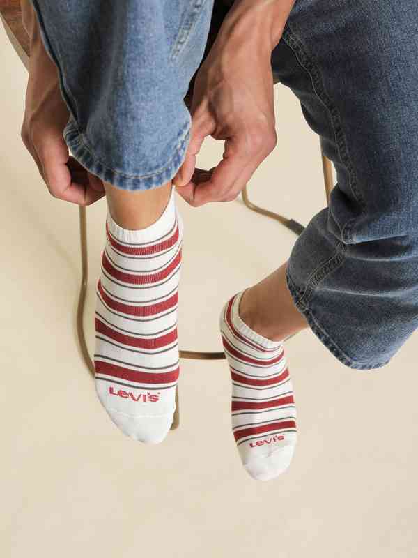 girl wearing nike socks