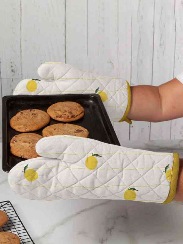 Cooksmart Double Oven Gloves Heat Resistant - Coastal Birds