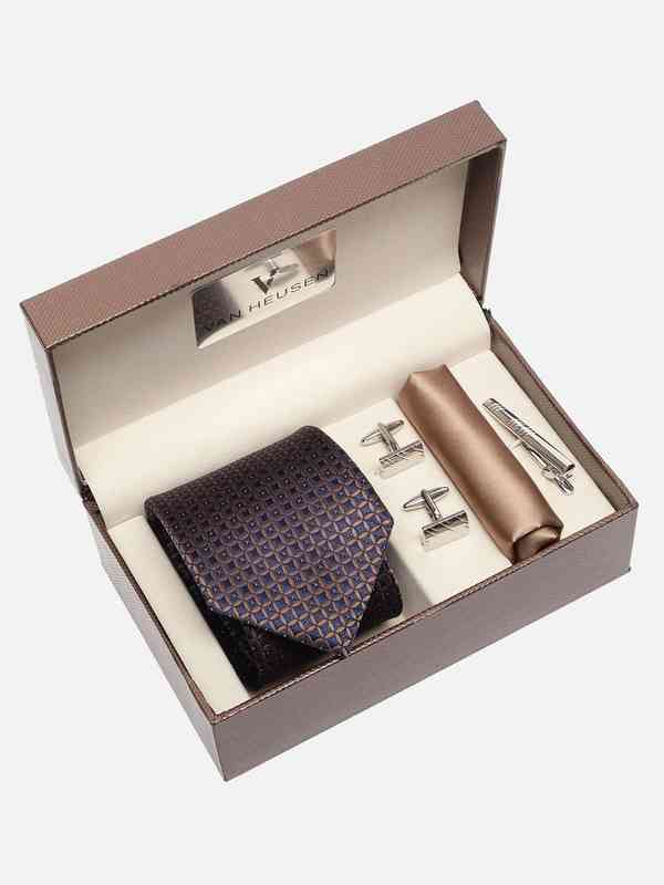 van heusen tie gift set