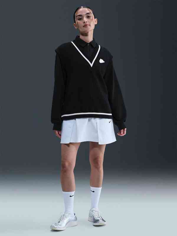 nike sweatshirts myntra
