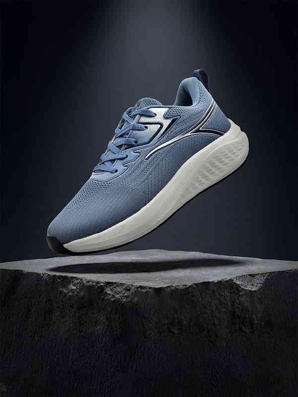 umbro flyknit sports shoes