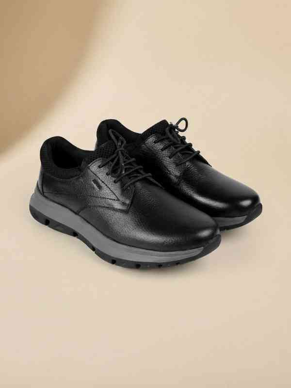mochi shoes for mens online