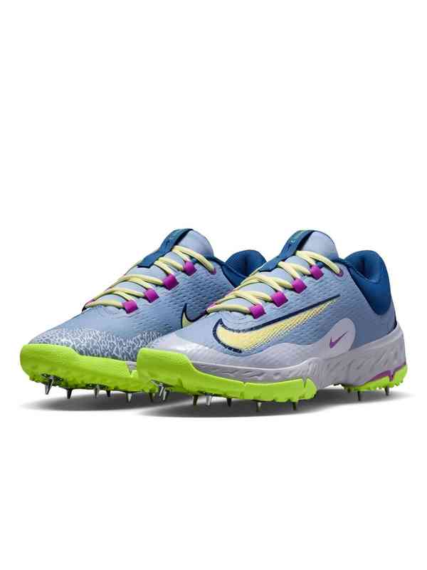 new nike cricket shoes