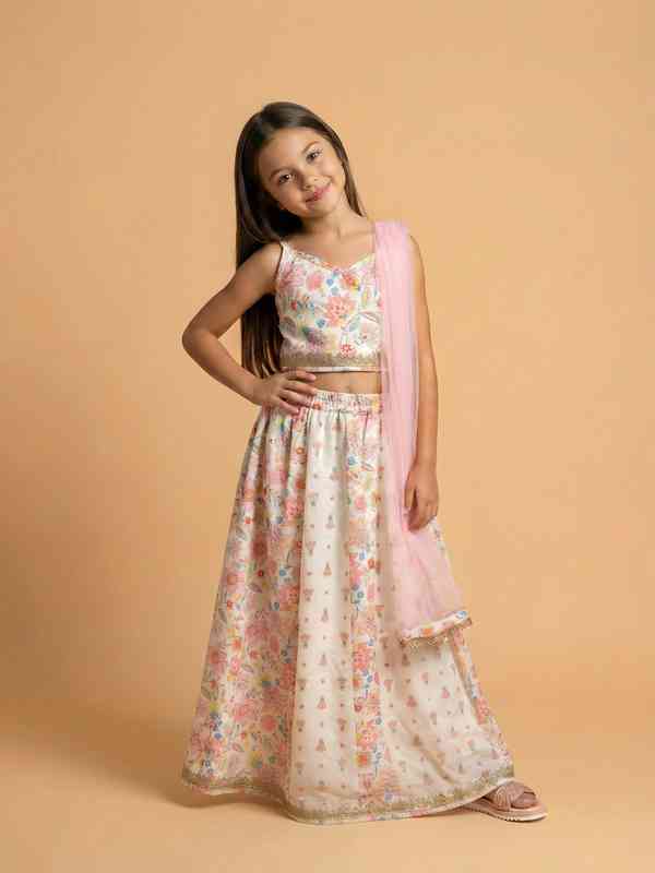 Kerala Kasavu Saree Lehenga Choli - Buy Kerala Kasavu Saree Lehenga Choli online in India Kerala Kasavu Saree Lehenga Choli - Buy Kerala Kasavu Saree Lehenga Choli online in India