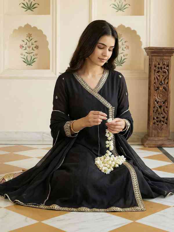 dress in all black like the omen Totême Long Sleeve Slouch Waist Dress Black – Neighbour