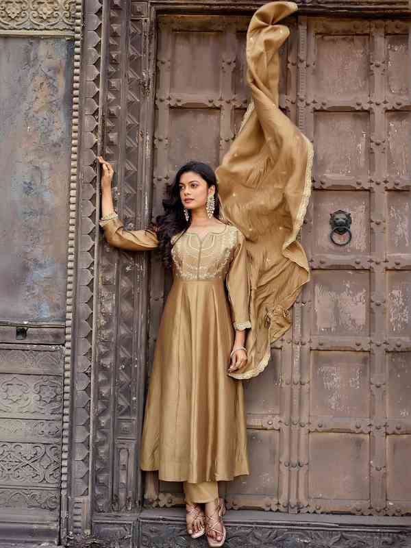chinese gold dress Zeenat White Golden Anarkali Set S RTS