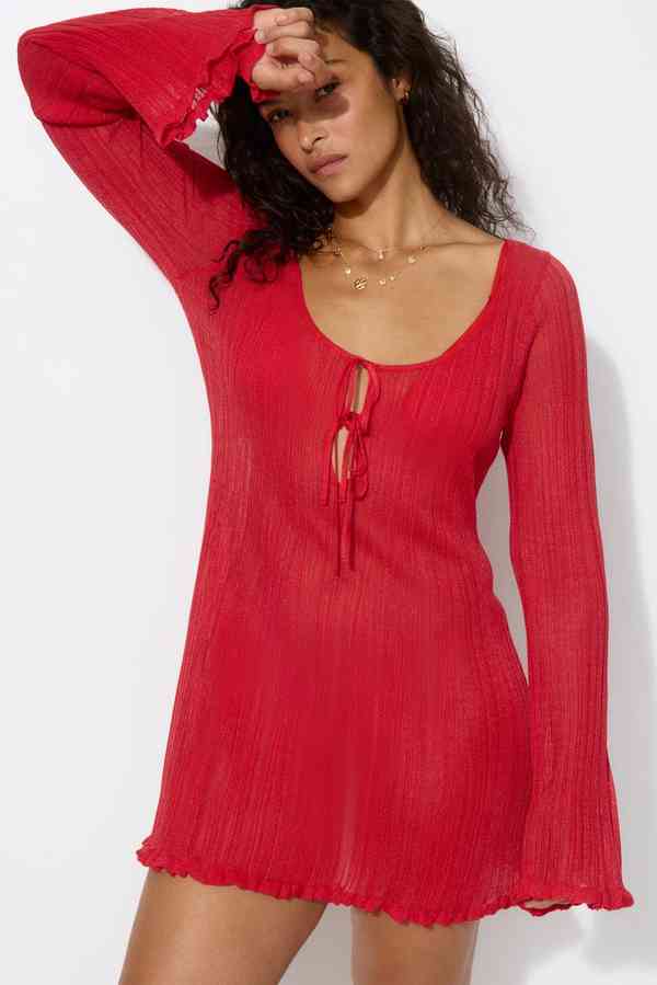 red skater dress h&m H & M Red Skater Dress, Women's Fashion, Dresses & Sets, Dresses on Carousell