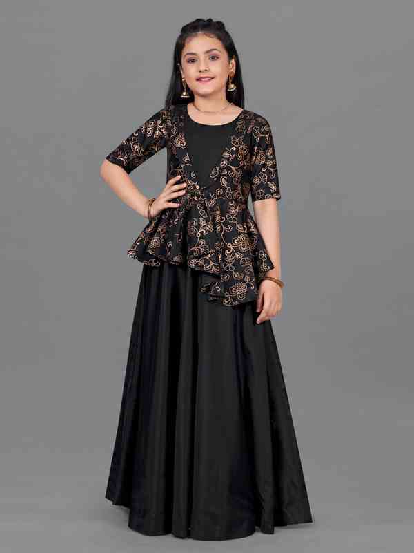 Diwali Ethnic Dresses Celebrate in Festive Style on Myntra Diwali Ethnic Dresses Celebrate in Festive Style on Myntra