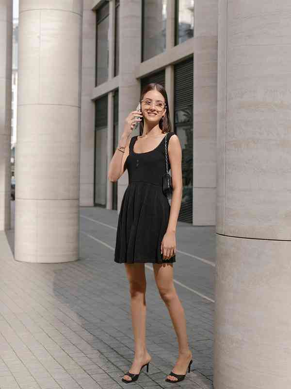 Forever 21 Black Dresses - Buy Forever 21 Black Dresses online in India Forever 21 Black Dresses - Buy Forever 21 Black Dresses online in India